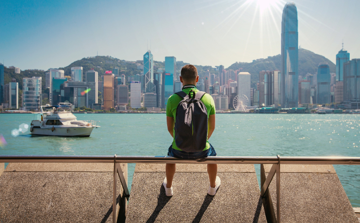 被拒簽、學歷不夠=沒戲了？移居香港路上的疑難雜癥，攻克有秘訣！
