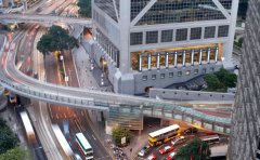 60歲中專學歷、無需創業，也能在短短37天內收獲香港身份？