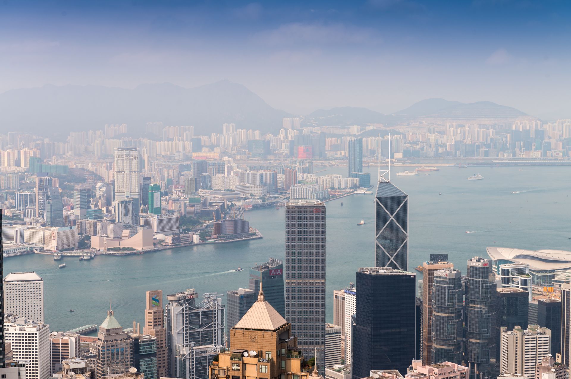 3個月即可獲批香港身份？他拓展企業新思路的同時，為孩子規劃國際教育藍圖